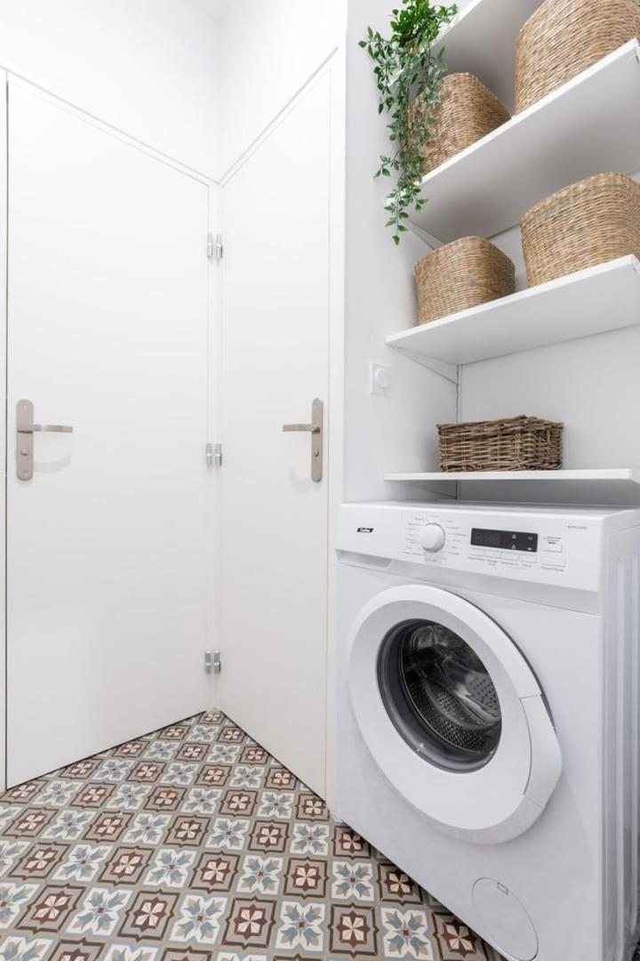 ליל Renovated Apartment 3Bed 2Bath מראה חיצוני תמונה